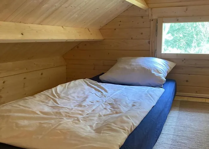 Tiny House Am See 度假居 Casel